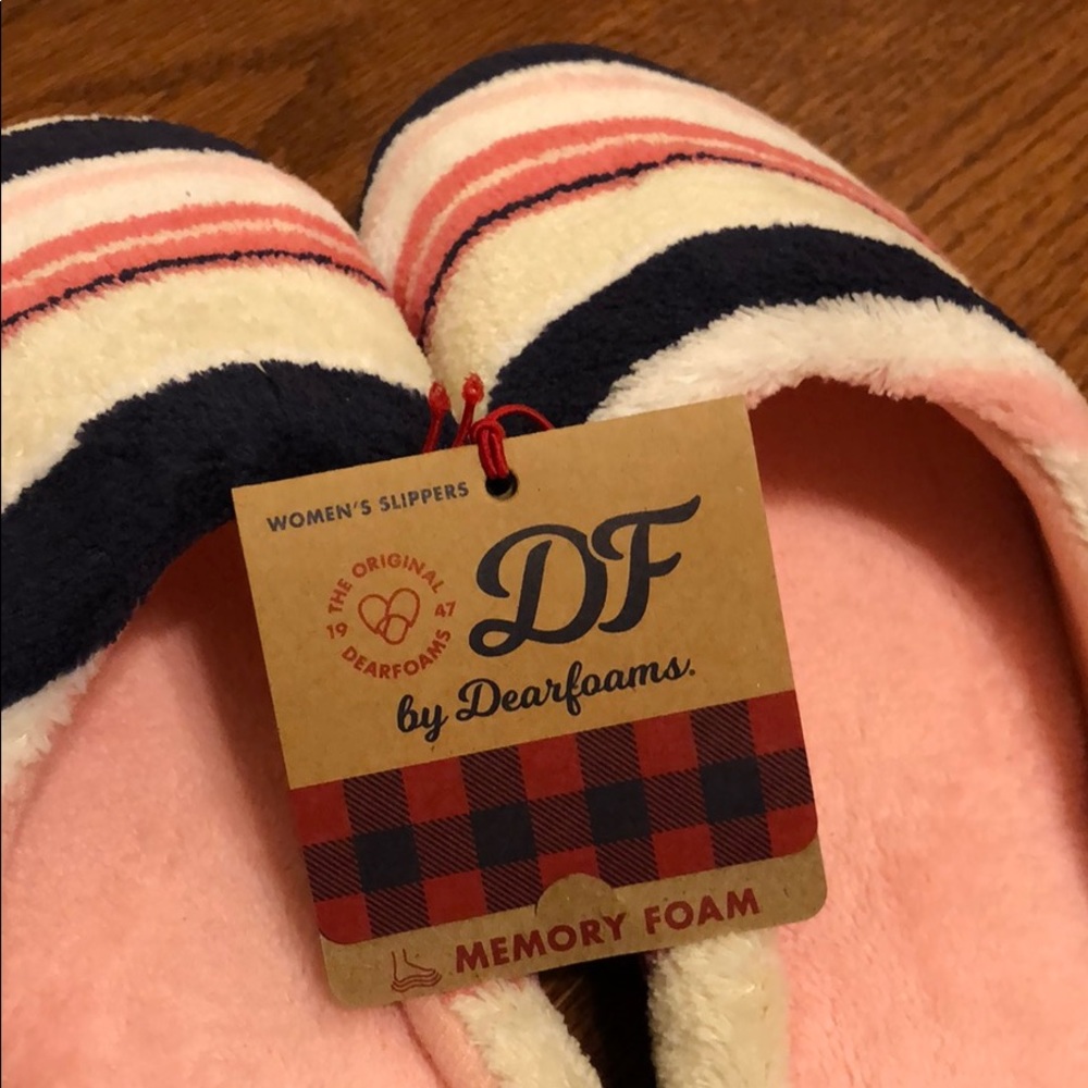 Dearfoams Women's Slippers